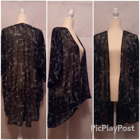 Lularoe "Lindsay" Kimono Small - Picture 5 of 8